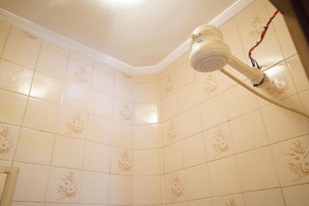 Casa à venda com 300m², 2 quartos e 2 vagasBanheiro de Serviço