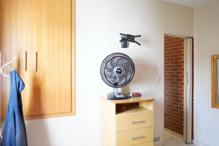 Casa à venda com 300m², 2 quartos e 2 vagasQuarto 2