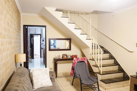 Casa à venda com 300m², 2 quartos e 2 vagasSala