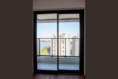 Apartamento à venda com 96m², 3 quartos e 2 vagasVaranda da Suíte 3