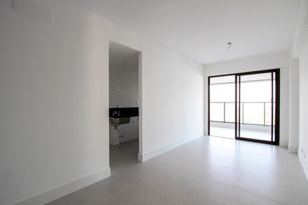 Sala de apartamento à venda com 3 quartos, 96m² em Barra da Tijuca, Rio de Janeiro