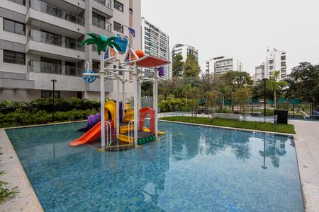 Apartamento à venda com 96m², 3 quartos e 2 vagasÁrea comum - Piscina