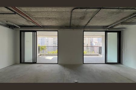Apartamento à venda com 663m², 3 quartos e 6 vagas Apartamento à venda com 663m², 3 quartos e 6 vagasVaranda
