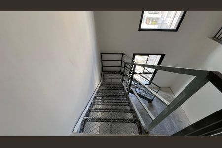 Apartamento à venda com 663m², 3 quartos e 6 vagas Apartamento à venda com 663m², 3 quartos e 6 vagasEscada
