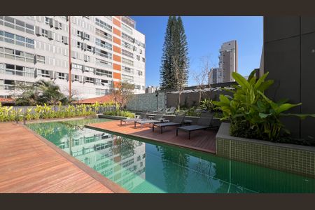 Apartamento à venda com 663m², 3 quartos e 6 vagas Apartamento à venda com 663m², 3 quartos e 6 vagasPiscina