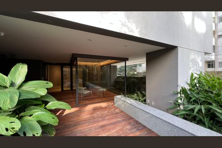 Apartamento à venda com 663m², 3 quartos e 6 vagas Apartamento à venda com 663m², 3 quartos e 6 vagasÁrea comum