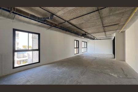 Apartamento à venda com 663m², 3 quartos e 6 vagas Apartamento à venda com 663m², 3 quartos e 6 vagasConertura