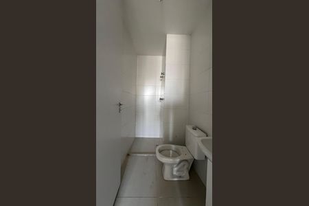 Apartamento à venda com 663m², 3 quartos e 6 vagas Apartamento à venda com 663m², 3 quartos e 6 vagasBanheiro de serviço