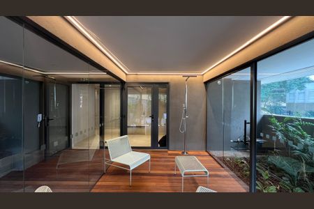 Apartamento à venda com 663m², 3 quartos e 6 vagas Apartamento à venda com 663m², 3 quartos e 6 vagasSaúna