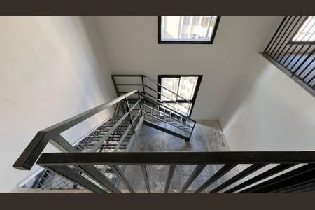 Apartamento à venda com 663m², 3 quartos e 6 vagas Apartamento à venda com 663m², 3 quartos e 6 vagasEscada