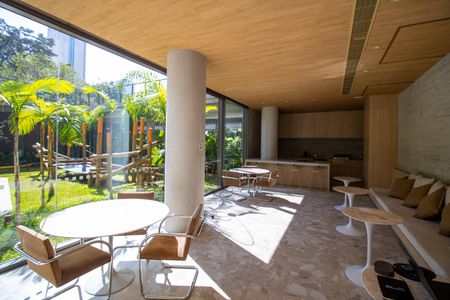 Apartamento à venda com 319m², 3 quartos e 3 vagasÁrea comum - Salão de festas