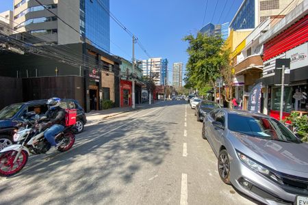 Apartamento à venda com 209m², 3 quartos e 3 vagasVista da Rua