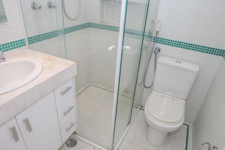 Apartamento para alugar com 274m², 3 quartos e 4 vagasBanheiro da Suíte 2