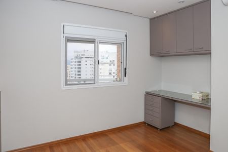 Apartamento para alugar com 274m², 3 quartos e 4 vagasSuíte 1