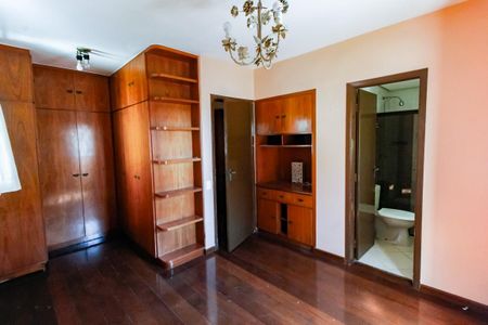 Apartamento para alugar com 160m², 4 quartos e 4 vagasSuíte 1