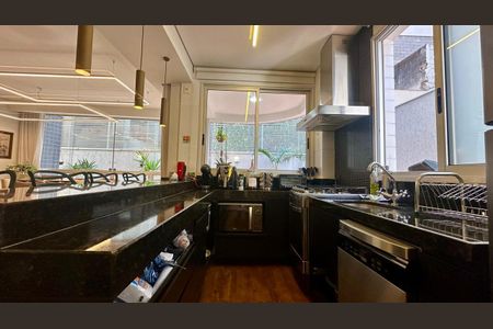 Apartamento à venda com 126m², 2 quartos e 3 vagasCozinha