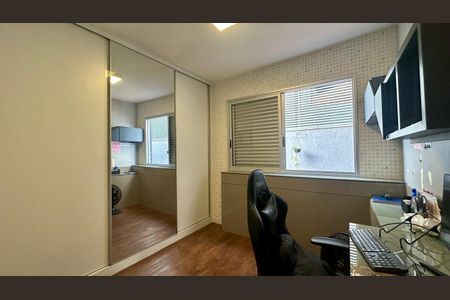 Apartamento à venda com 126m², 2 quartos e 3 vagasEscritório