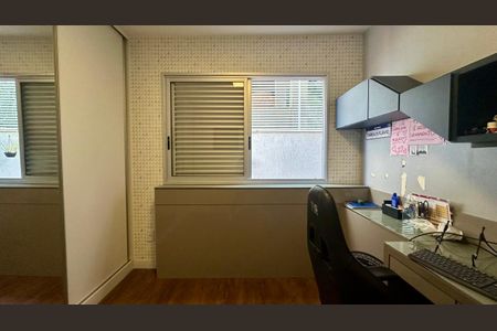 Apartamento à venda com 126m², 2 quartos e 3 vagasEscritório