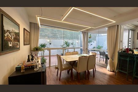 Apartamento à venda com 126m², 2 quartos e 3 vagasSala