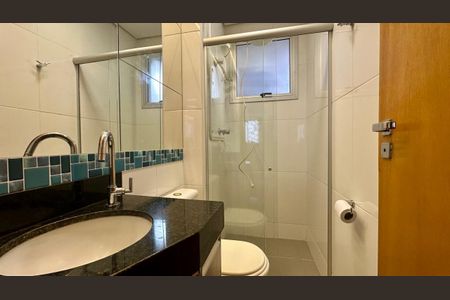 Apartamento à venda com 126m², 2 quartos e 3 vagasBanheiro Social