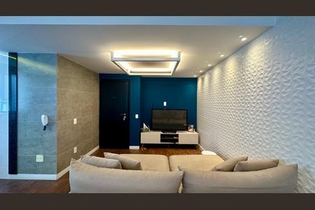 Apartamento à venda com 126m², 2 quartos e 3 vagasSala