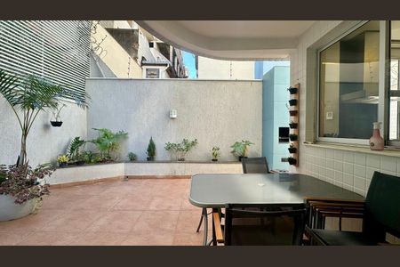 Apartamento à venda com 126m², 2 quartos e 3 vagasÁrea privativa