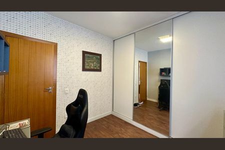 Apartamento à venda com 126m², 2 quartos e 3 vagasEscritório