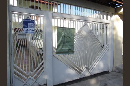 Casa para alugar com 90m², 2 quartos e sem vagaFachada