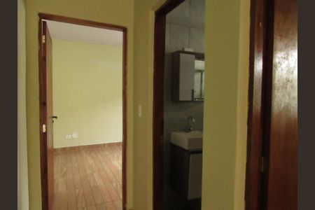 Casa para alugar com 90m², 2 quartos e sem vagaCorredor