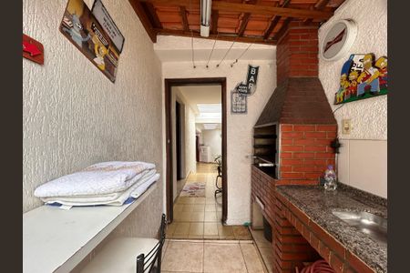 Casa à venda com 125m², 3 quartos e 3 vagasChurrasqueira