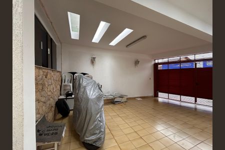 Casa à venda com 125m², 3 quartos e 3 vagasGaragem