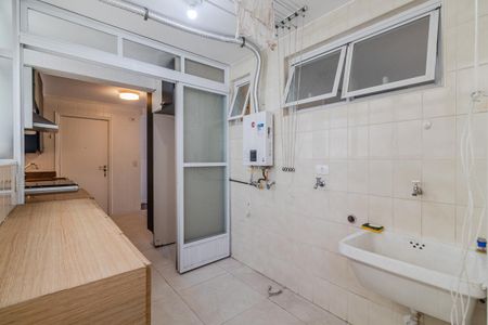 Apartamento à venda com 97m², 3 quartos e 1 vagaÁrea de Serviço