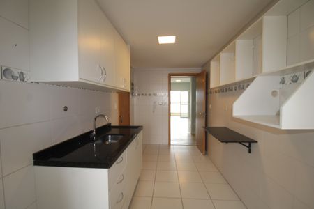 Apartamento à venda com 114m², 3 quartos e 4 vagasCozinha