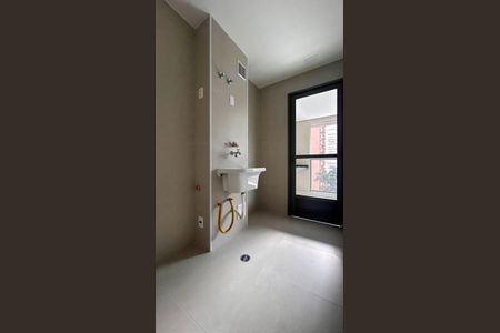 Apartamento à venda com 81m², 2 quartos e 1 vagaÁrea de Serviço