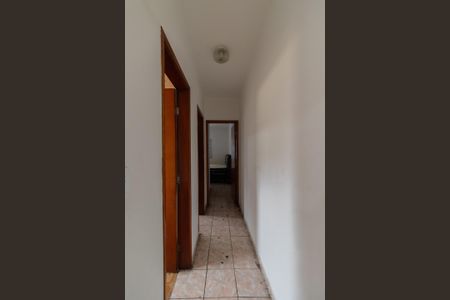 Casa para alugar com 230m², 3 quartos e 1 vaga Casa para alugar com 230m², 3 quartos e 1 vagaCorredor