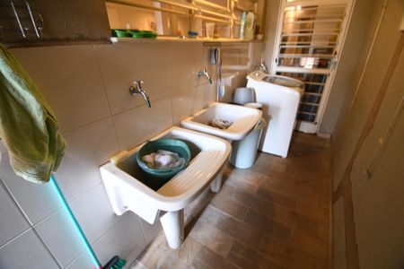 Casa à venda com 450m², 5 quartos e 2 vagasÁrea de Serviço