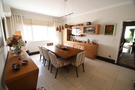 Casa à venda com 450m², 5 quartos e 2 vagasSala 2