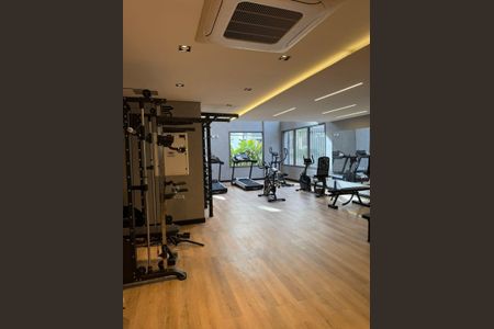 Apartamento à venda com 81m², 2 quartos e 1 vaga Apartamento à venda com 81m², 2 quartos e 1 vagaAcademia