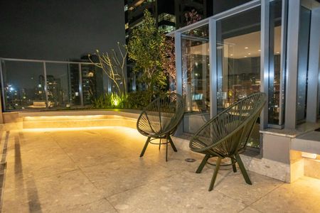 Apartamento à venda com 81m², 2 quartos e 1 vaga