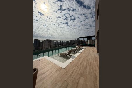 Apartamento à venda com 81m², 2 quartos e 1 vaga Apartamento à venda com 81m², 2 quartos e 1 vagaPiscina