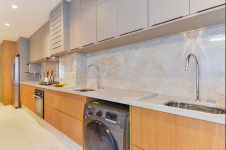 Apartamento à venda com 81m², 2 quartos e 1 vaga Apartamento à venda com 81m², 2 quartos e 1 vagaCozinha