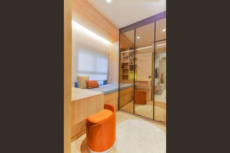 Apartamento à venda com 81m², 2 quartos e 1 vaga Apartamento à venda com 81m², 2 quartos e 1 vagaQuarto