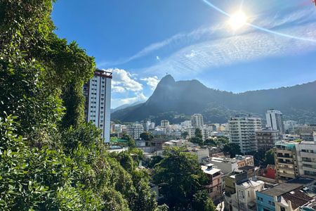 Apartamento à venda com 60m², 1 quarto e 1 vaga Apartamento à venda com 60m², 1 quarto e 1 vagaVista da Varanda