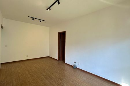 Apartamento à venda com 60m², 1 quarto e 1 vaga Apartamento à venda com 60m², 1 quarto e 1 vagaSala