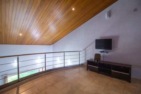 Casa de condomínio para alugar com 232m², 3 quartos e 2 vagasSala 2