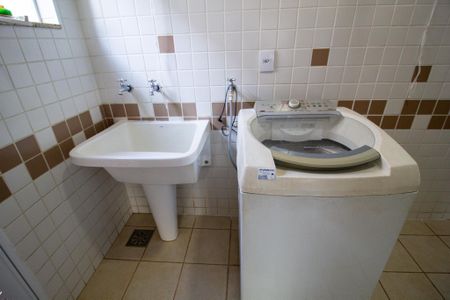 Casa de condomínio para alugar com 232m², 3 quartos e 2 vagasÁrea de Serviço