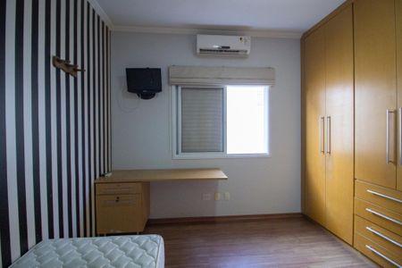 Casa de condomínio para alugar com 232m², 3 quartos e 2 vagasQuarto 2