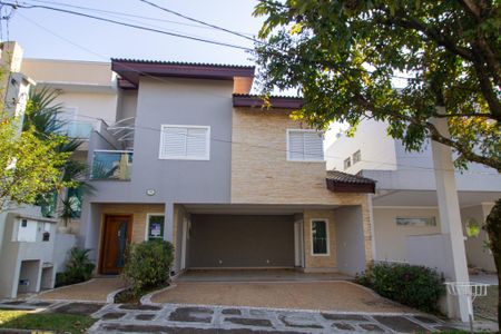 Casa de condomínio para alugar com 232m², 3 quartos e 2 vagasFachada