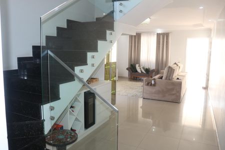 Casa à venda com 358m², 3 quartos e 4 vagasSala