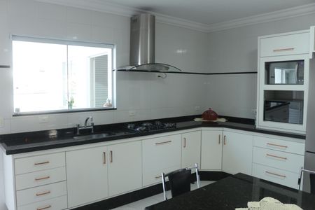 Casa à venda com 358m², 3 quartos e 4 vagasCozinha